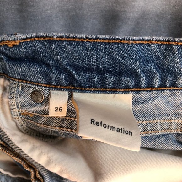 Reformation Sami Distressed Jean Skirt Size 25 - Picture 7 of 9